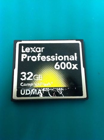 CF Lexar Profesional.jpg